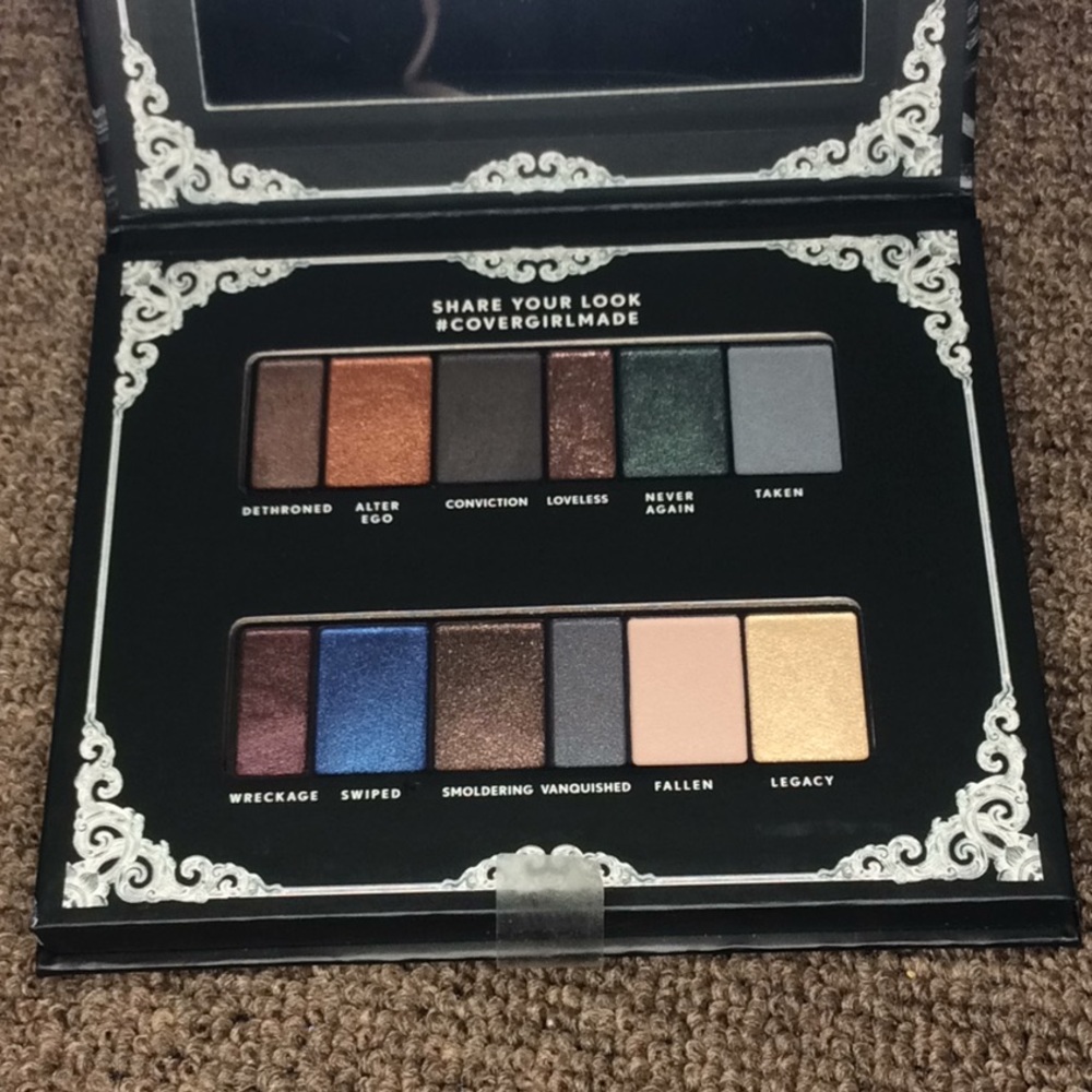 Eyeshadow Palette